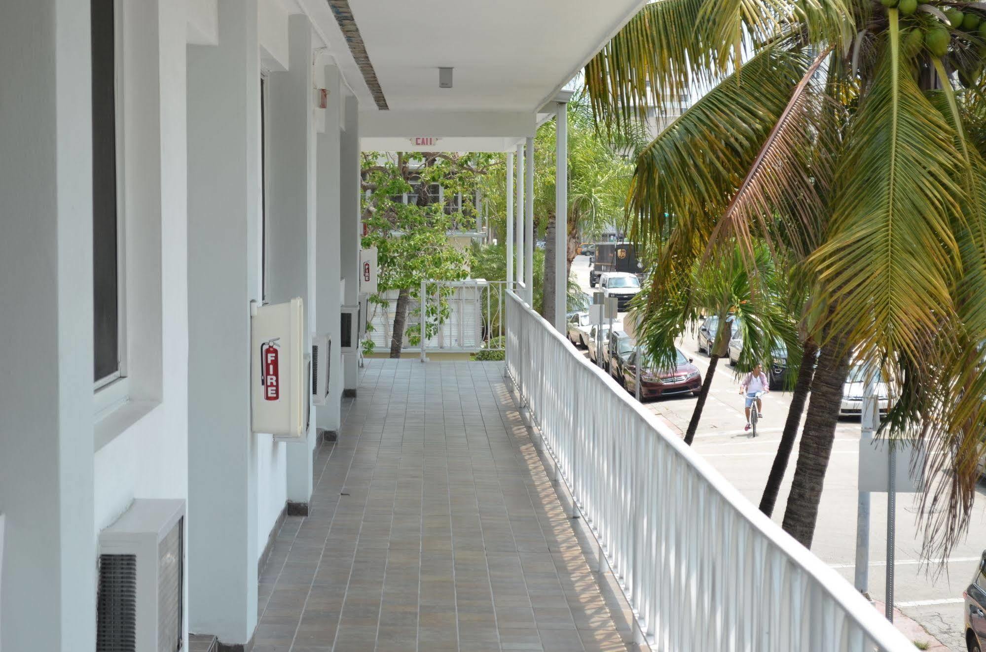 Miami Club Resort Miami Beach Exteriér fotografie